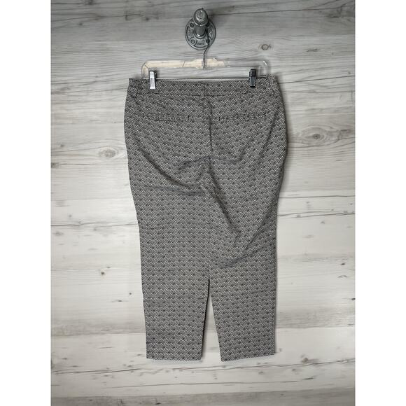 Old Navy Pants Womens 8 Black White Geo Harper Mid-Rise Cropped Stretch - Picture 7 of 12